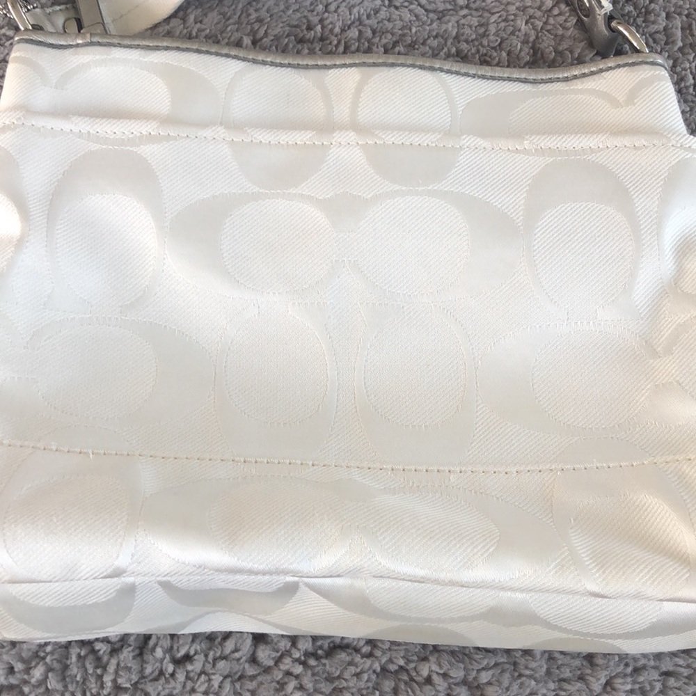 White Coach Signature Fabric Crossbody Handbag - Picture 4 of 9